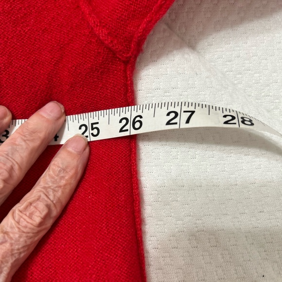 NWT FREE PEOPLE 100% Cashmere Red Pullover Sweater. Size Small fits up to Large. - Picture 7 of 8